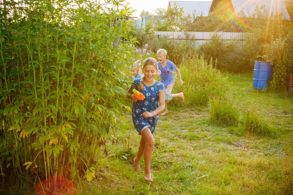 Kinderlärm im Garten Wo liegt die Grenze zum Ertragbaren?